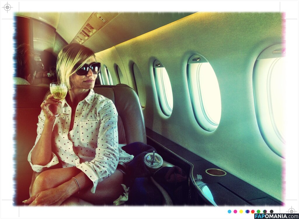 Lake Bell Çıplak Sızdırılmış Fotoğraf #18