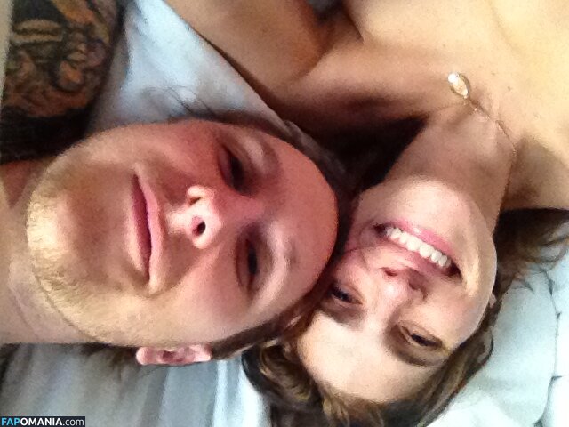 Lake Bell Çıplak Sızdırılmış Fotoğraf #24