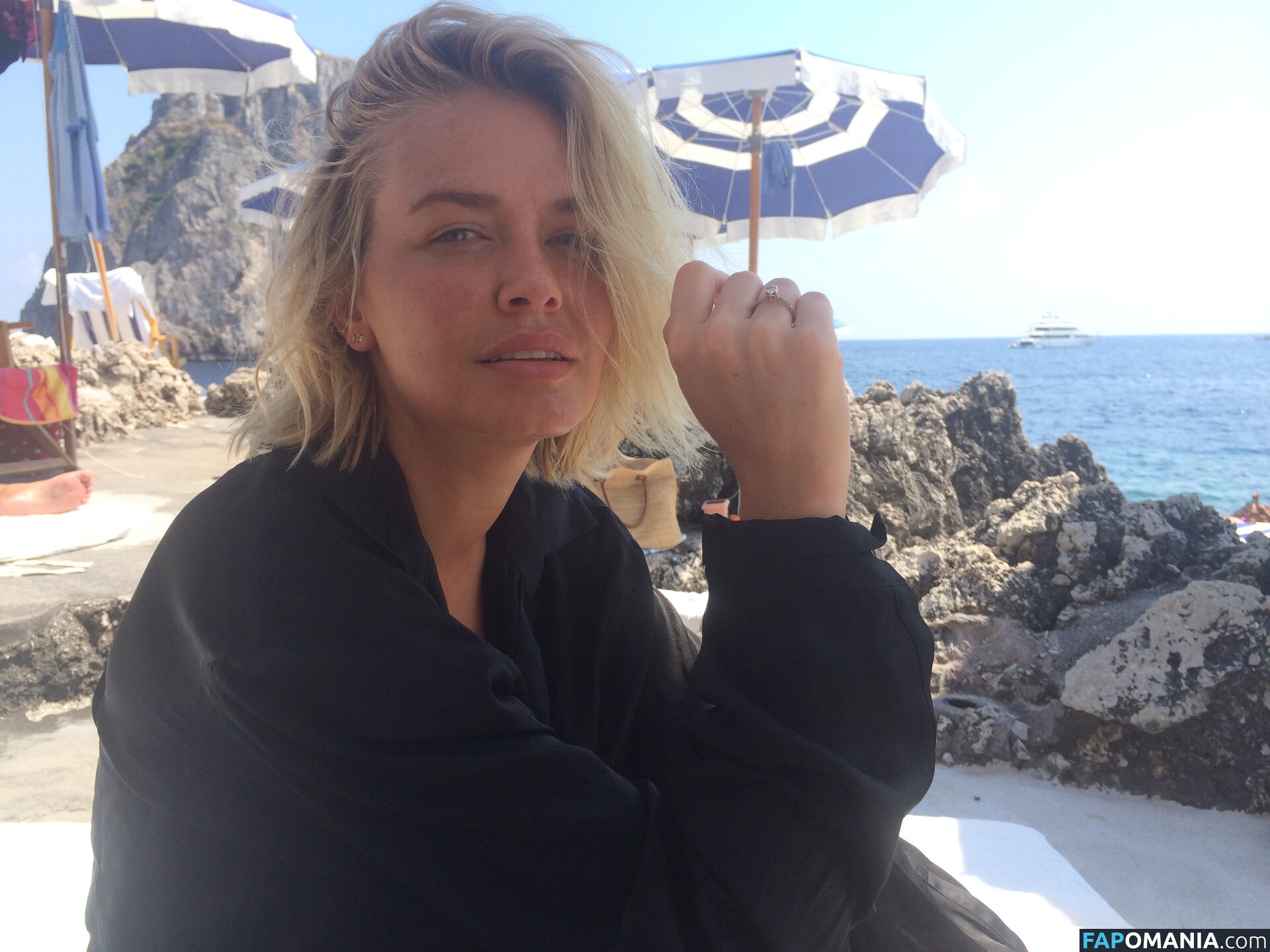 Lara Bingle Çıplak Sızdırılmış Fotoğraf #55