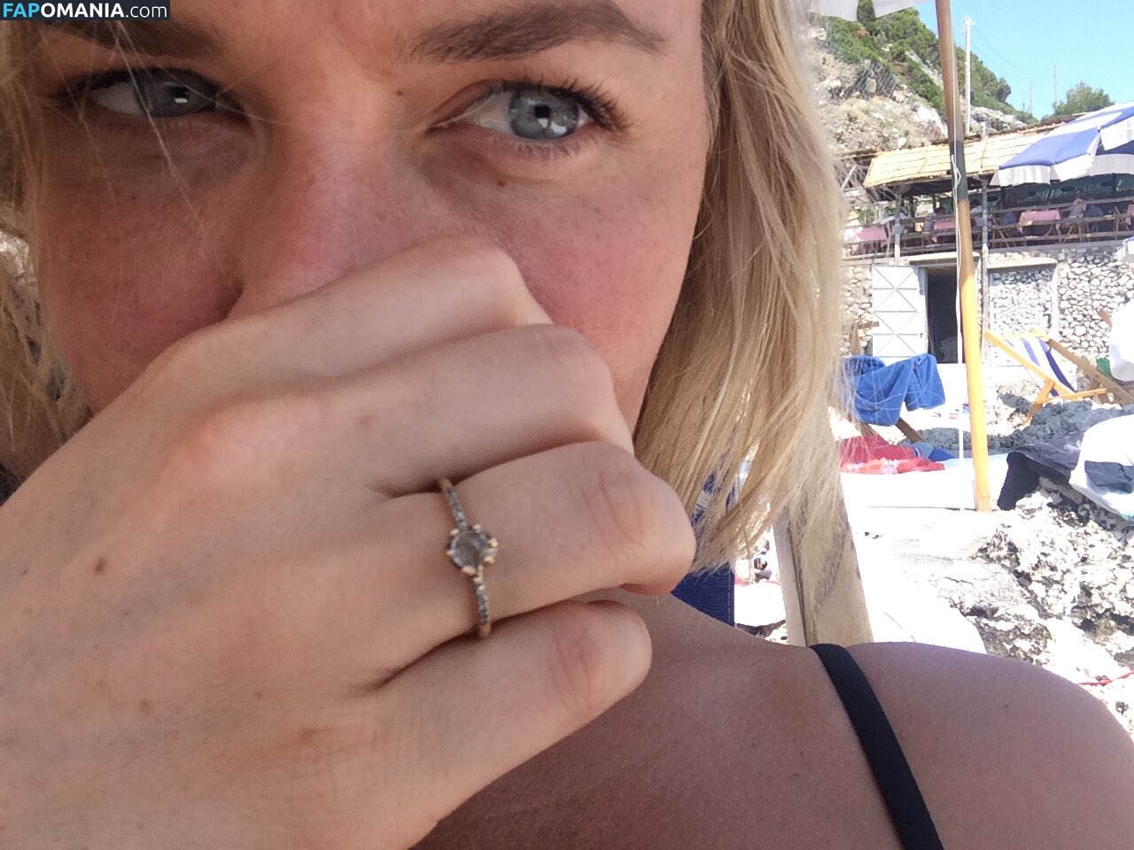 Lara Bingle Çıplak Sızdırılmış Fotoğraf #120