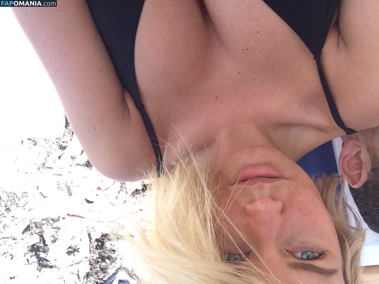 Lara Bingle Çıplak Sızdırılmış Fotoğraf #124