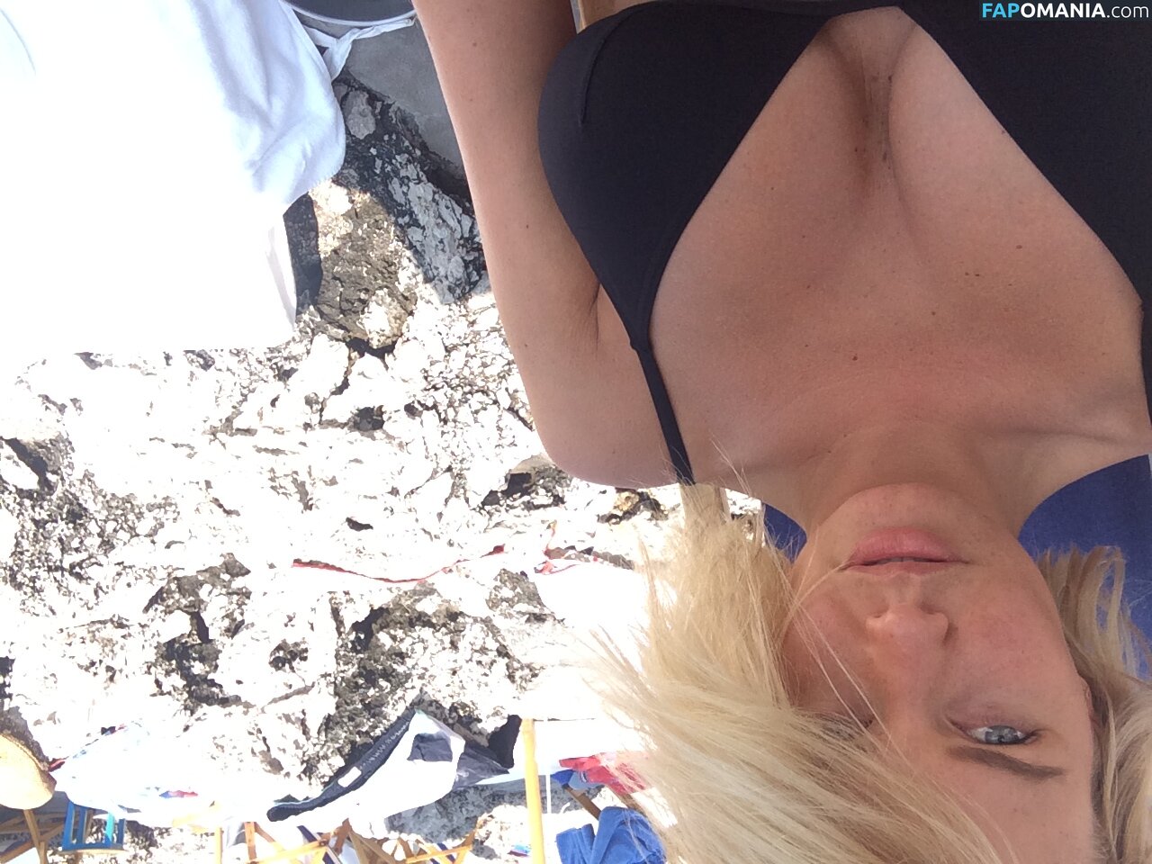 Lara Bingle Çıplak Sızdırılmış Fotoğraf #129