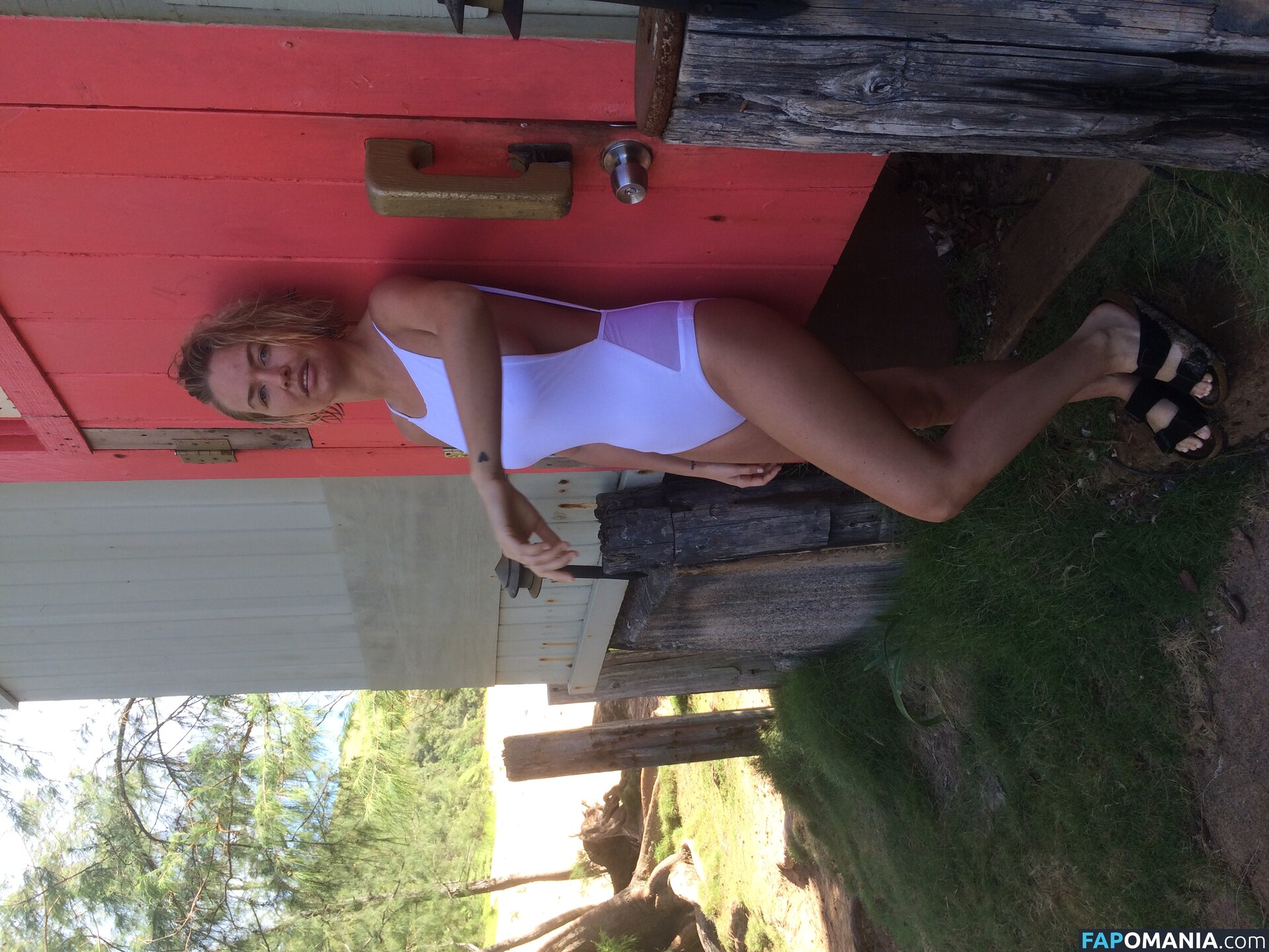 Lara Bingle Çıplak Sızdırılmış Fotoğraf #329