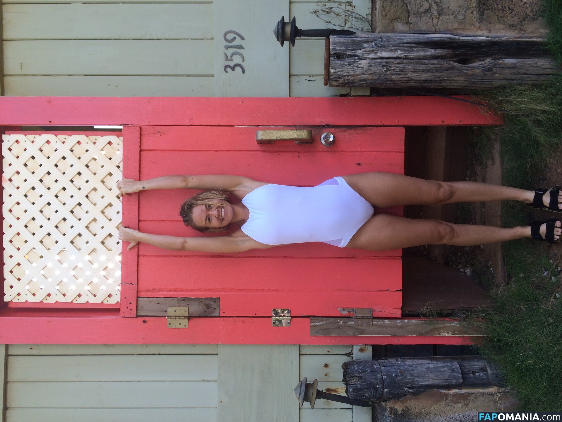 Lara Bingle Çıplak Sızdırılmış Fotoğraf #339