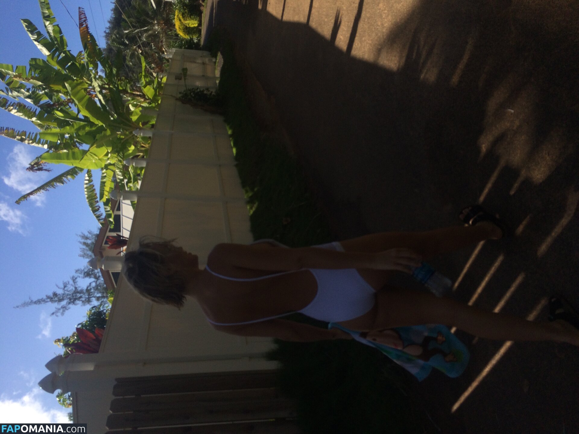 Lara Bingle Çıplak Sızdırılmış Fotoğraf #348