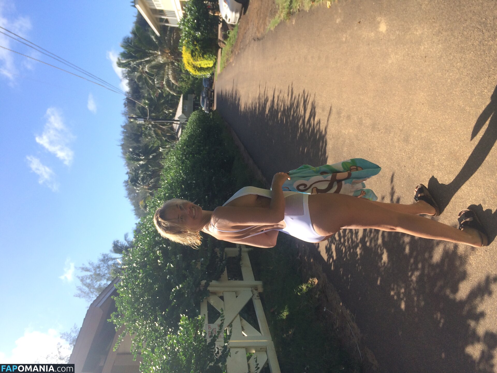 Lara Bingle Çıplak Sızdırılmış Fotoğraf #360