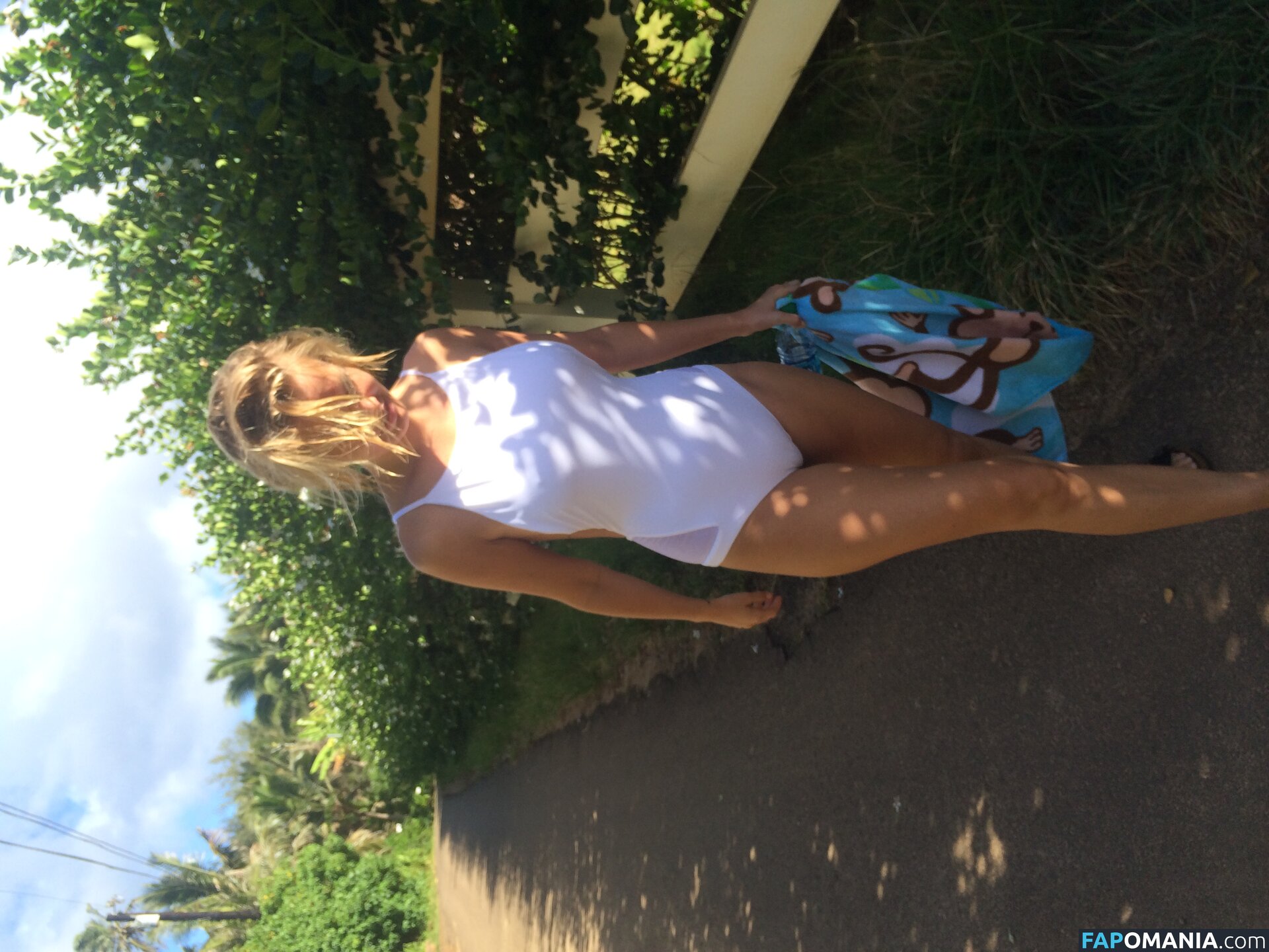 Lara Bingle Çıplak Sızdırılmış Fotoğraf #387