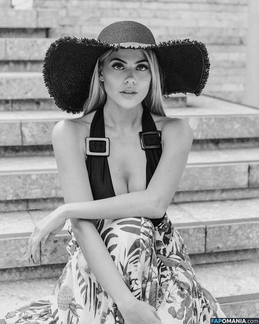 Laura Ortega Çıplak Sızdırılmış Fotoğraf #13