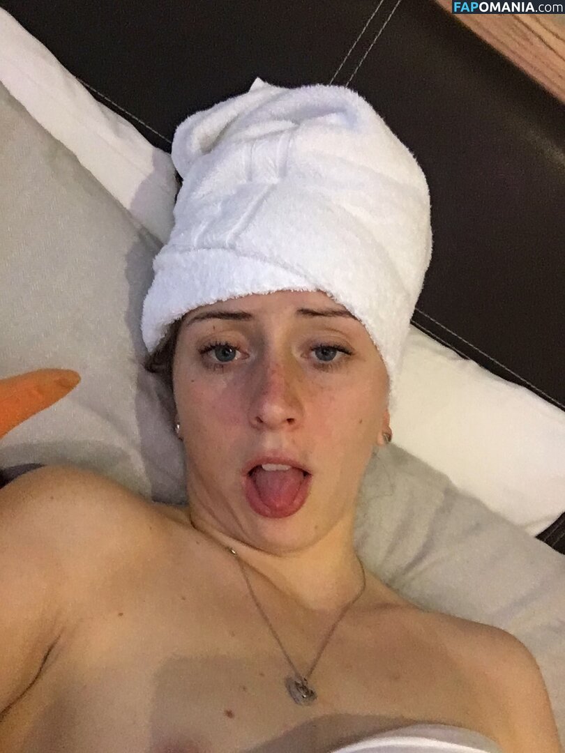 Laura Trott Çıplak Sızdırılmış Fotoğraf #15