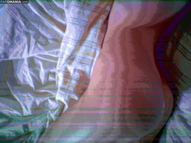 Leelee Sobieski Çıplak Sızdırılmış Fotoğraf #12