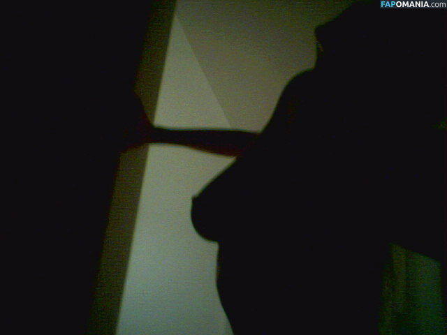 Leelee Sobieski Çıplak Sızdırılmış Fotoğraf #27