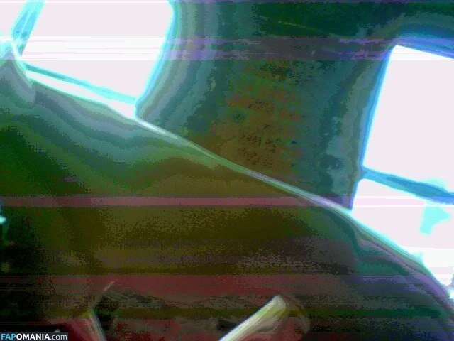 Leelee Sobieski Çıplak Sızdırılmış Fotoğraf #37