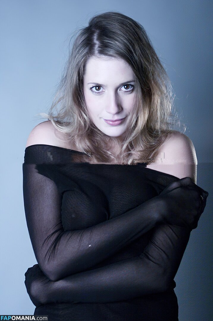 Lenka Zahradnicka Çıplak Sızdırılmış Fotoğraf #2