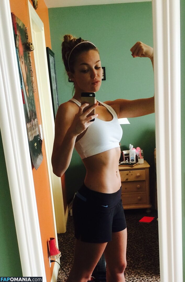 Lili Simmons Çıplak Sızdırılmış Fotoğraf #25
