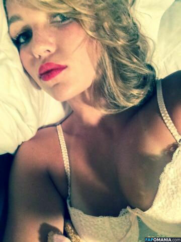 Lili Simmons Çıplak Sızdırılmış Fotoğraf #70