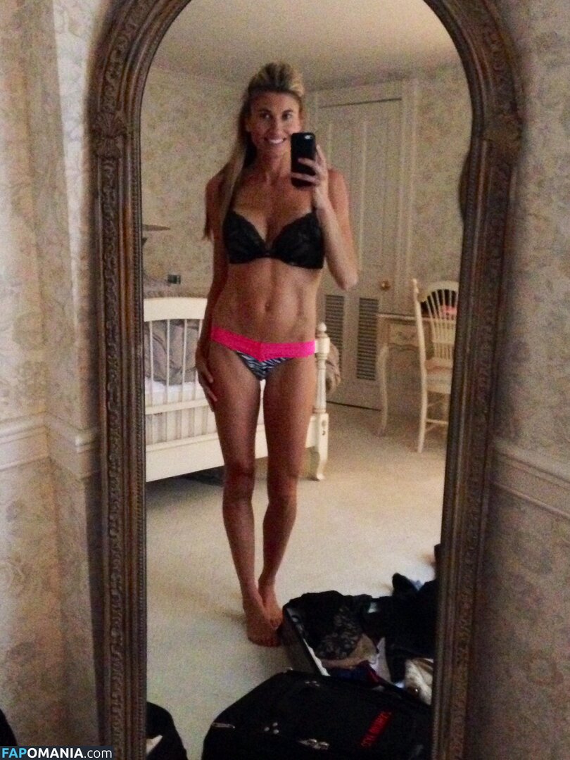 Lindsay Clubine Çıplak Sızdırılmış Fotoğraf #56
