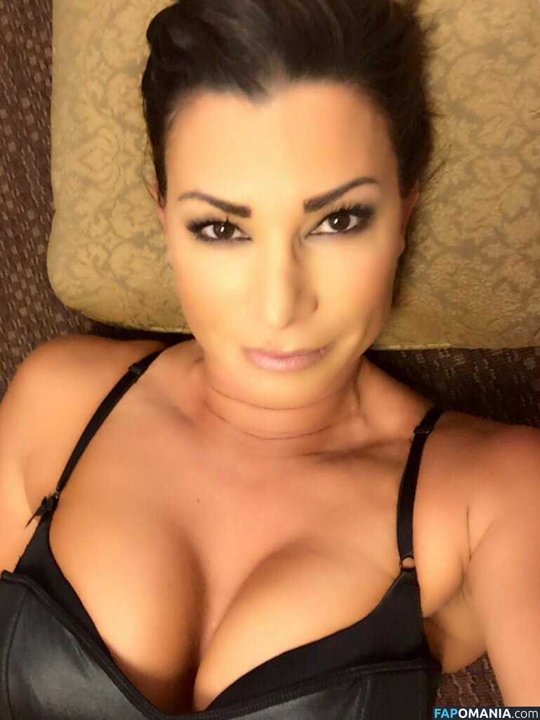 Lisa Marie Varon Çıplak Sızdırılmış Fotoğraf #60