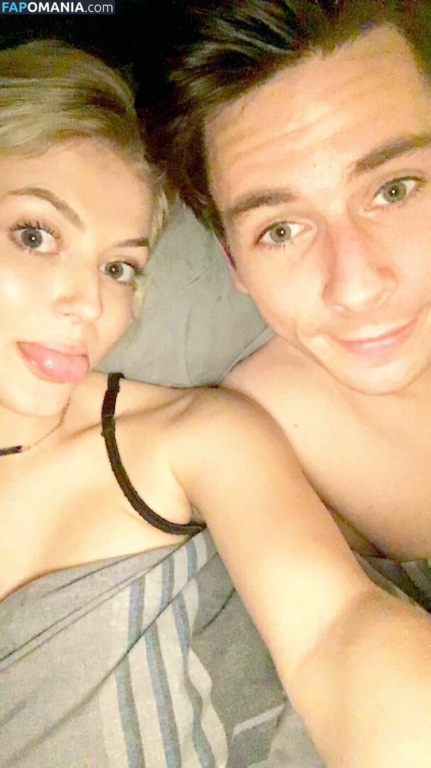 Lucy Fallon Çıplak Sızdırılmış Fotoğraf #4