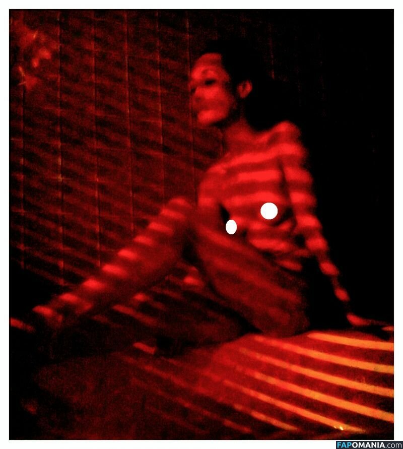 Maggie Q Çıplak Sızdırılmış Fotoğraf #3