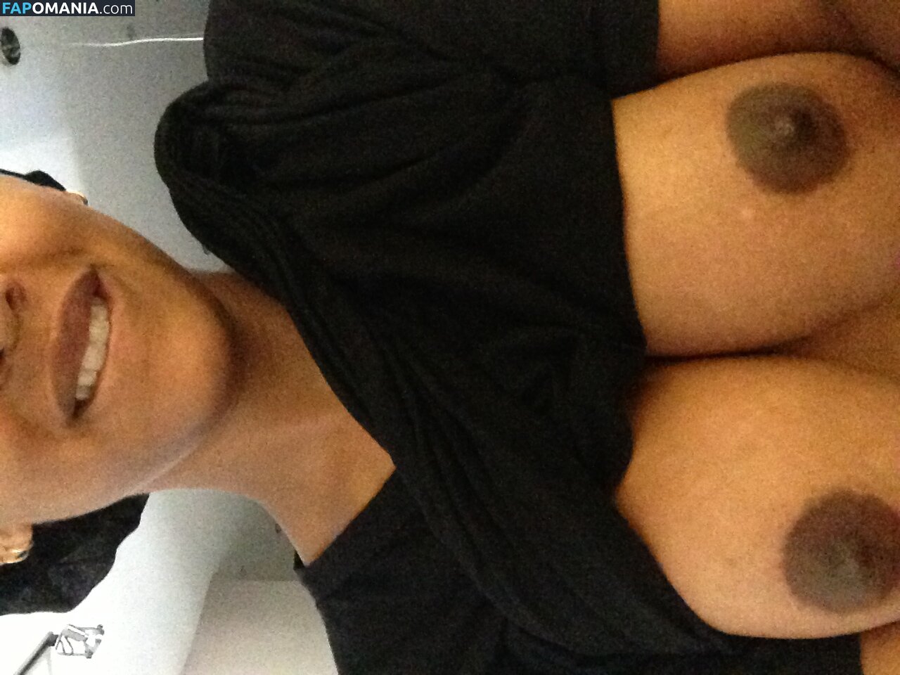 Meagan Good Çıplak Sızdırılmış Fotoğraf #8