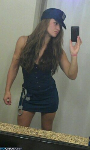 Miesha Tate Çıplak Sızdırılmış Fotoğraf #17