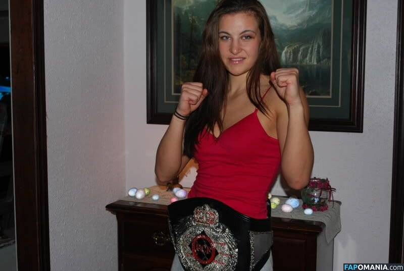 Miesha Tate Çıplak Sızdırılmış Fotoğraf #33