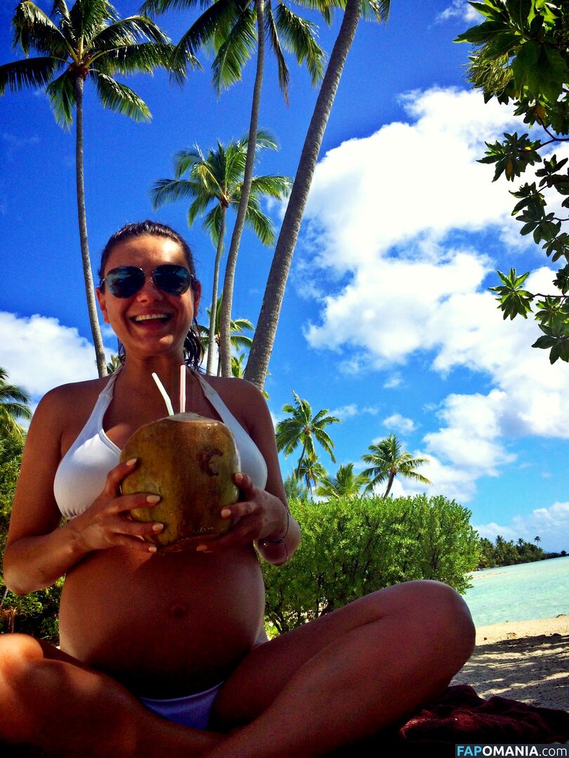 Mila Kunis Çıplak Sızdırılmış Fotoğraf #19