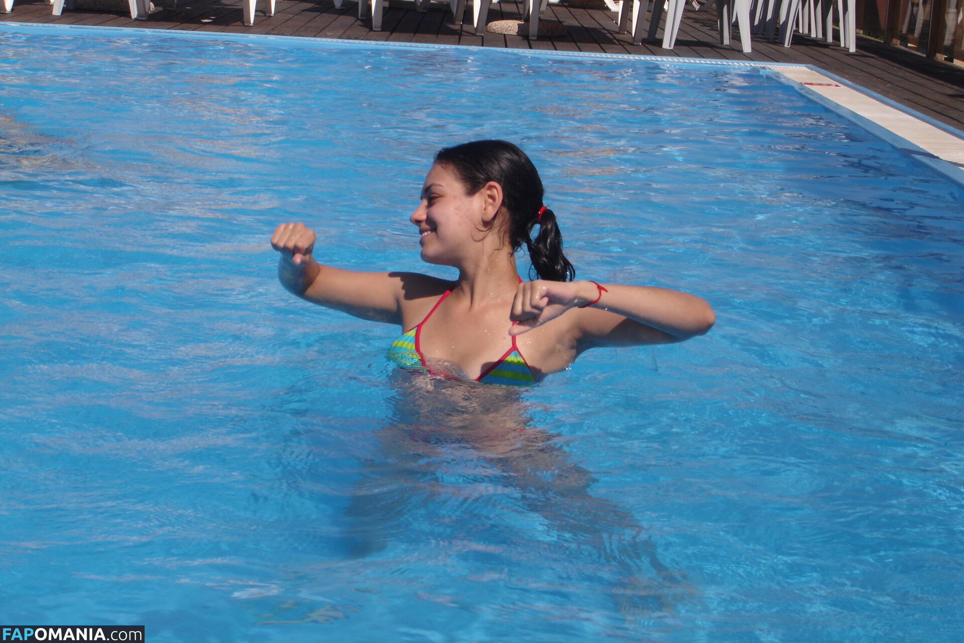 Mila Kunis Çıplak Sızdırılmış Fotoğraf #24