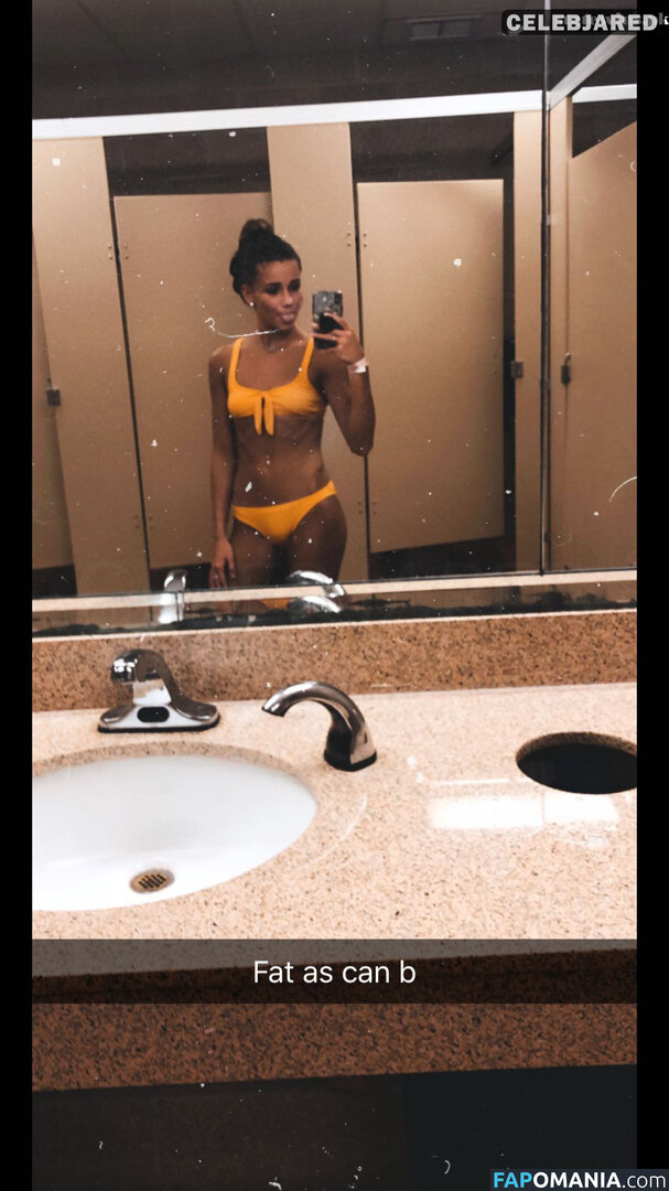 Morgan Simianer Çıplak Sızdırılmış Fotoğraf #21