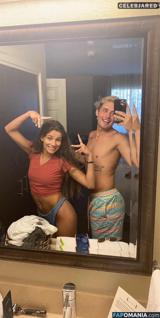 Morgan Simianer Çıplak Sızdırılmış Fotoğraf #77