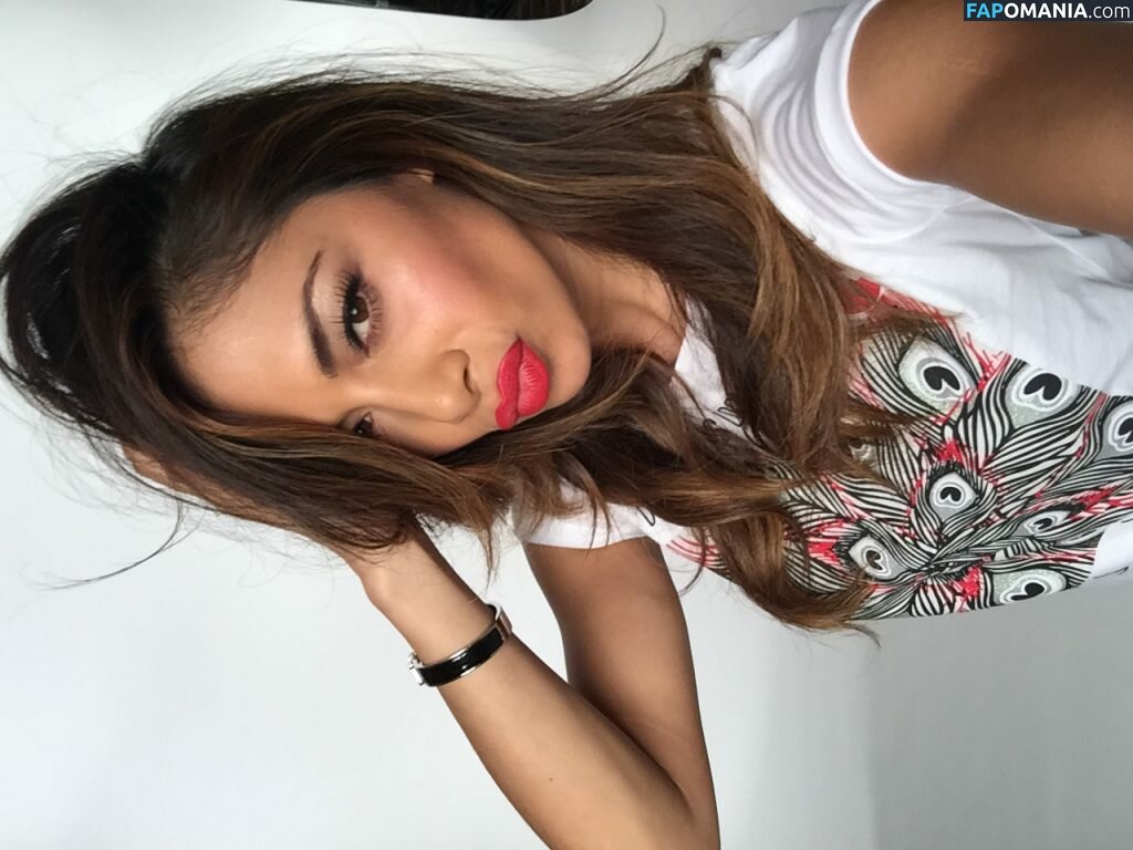 Nicole Scherzinger Çıplak Sızdırılmış Fotoğraf #6
