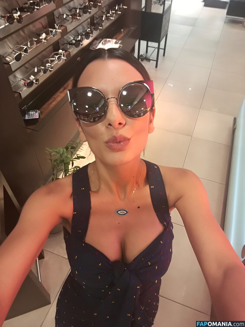 Nikoletta Ralli Çıplak Sızdırılmış Fotoğraf #61