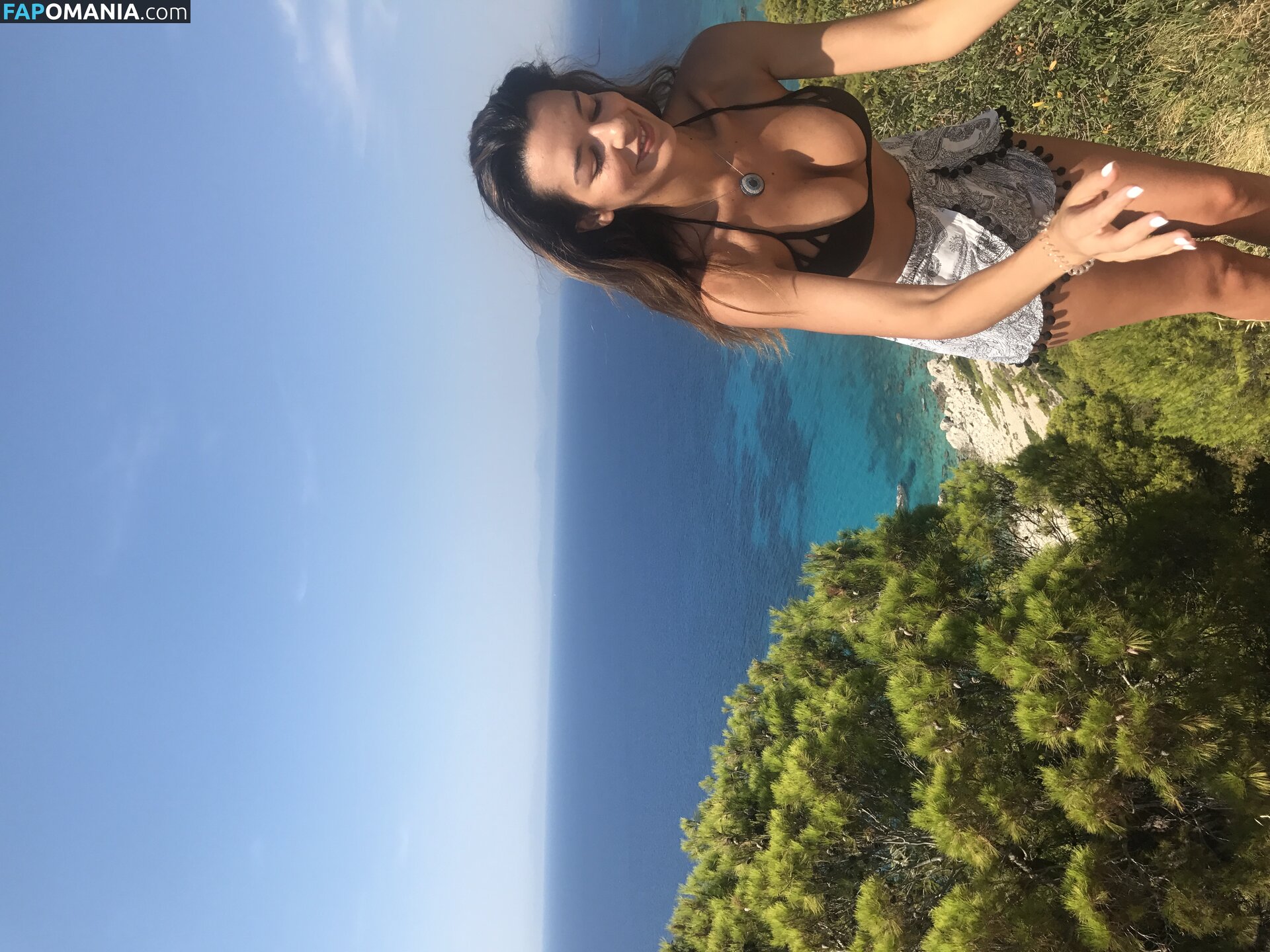 Nikoletta Ralli Çıplak Sızdırılmış Fotoğraf #114