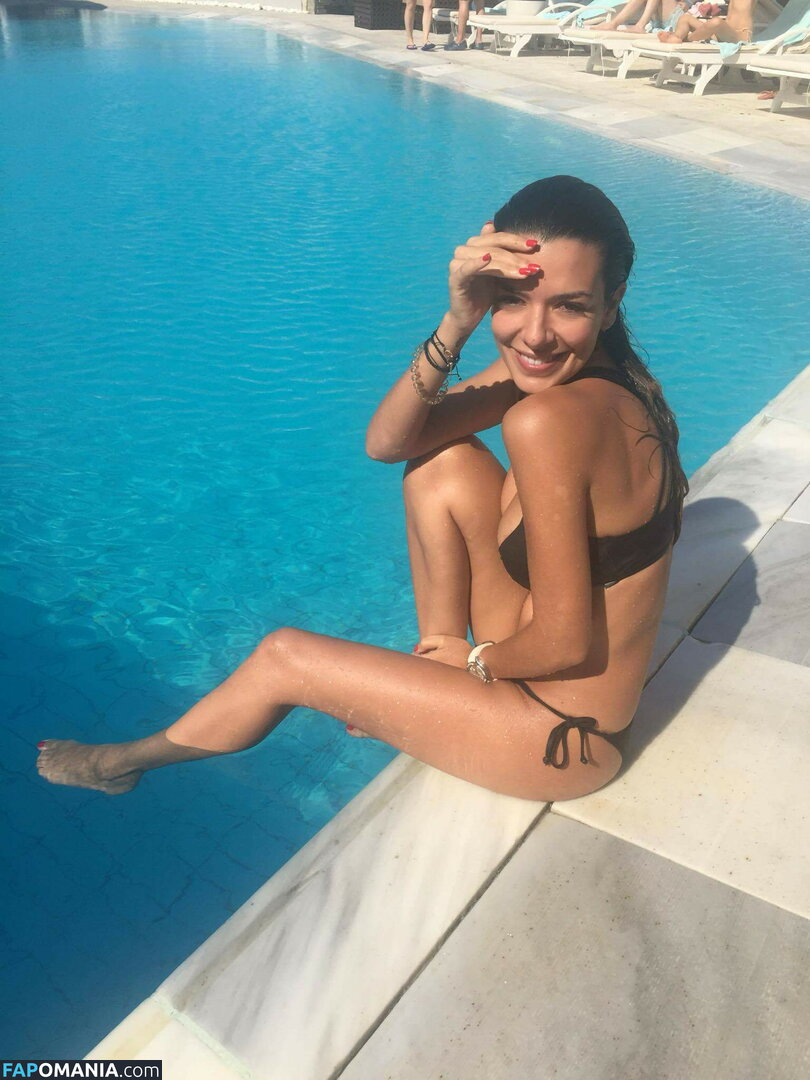 Nikoletta Ralli Çıplak Sızdırılmış Fotoğraf #132