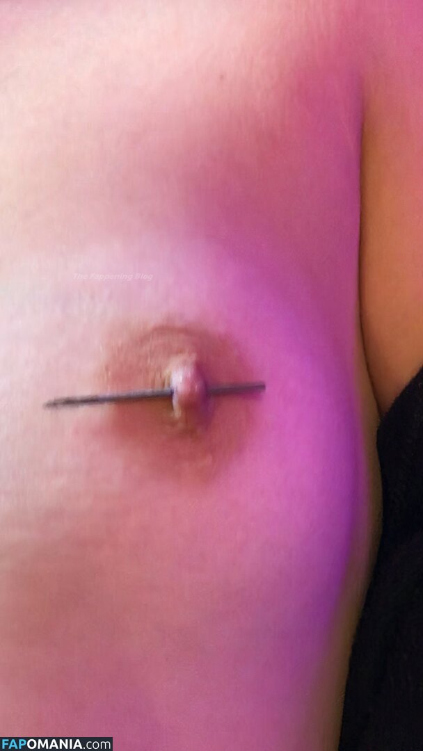 Noah Cyrus Çıplak Sızdırılmış Fotoğraf #5