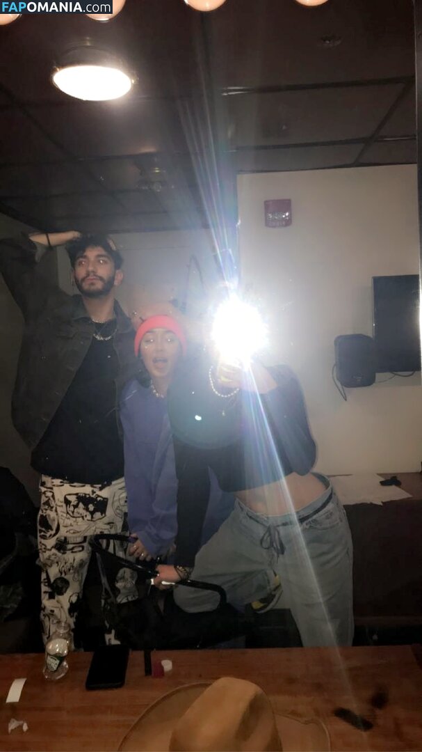 Noah Cyrus Çıplak Sızdırılmış Fotoğraf #39