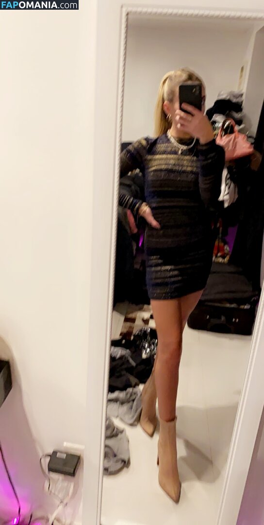 Noah Cyrus Çıplak Sızdırılmış Fotoğraf #59