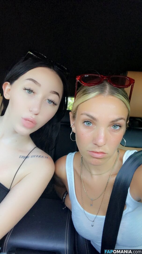 Noah Cyrus Çıplak Sızdırılmış Fotoğraf #60