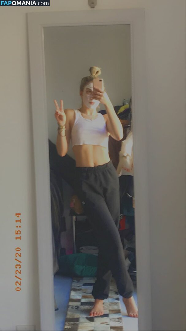 Noah Cyrus Çıplak Sızdırılmış Fotoğraf #64