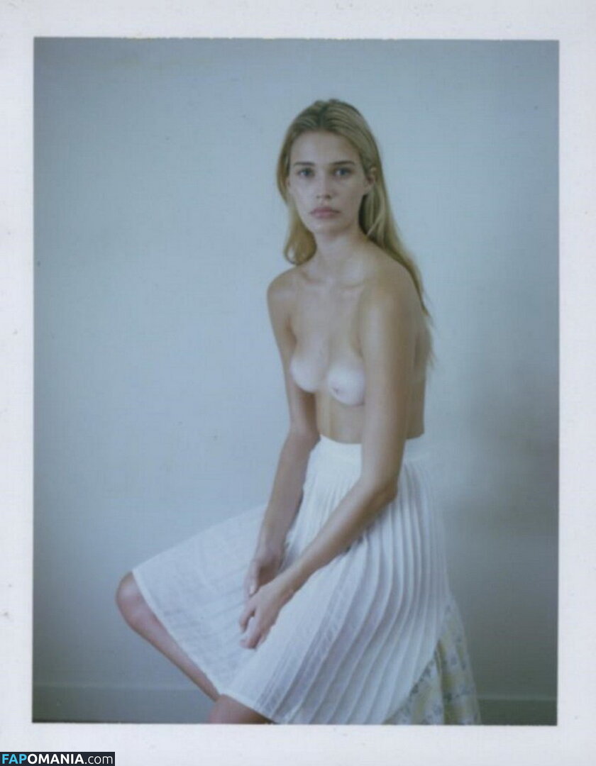 Noel Berry Çıplak Sızdırılmış Fotoğraf #218