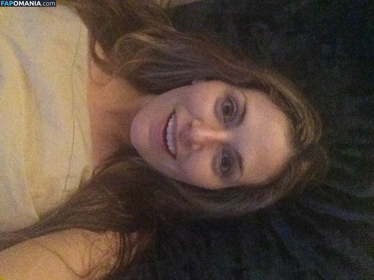 Olivia Lee Çıplak Sızdırılmış Fotoğraf #7