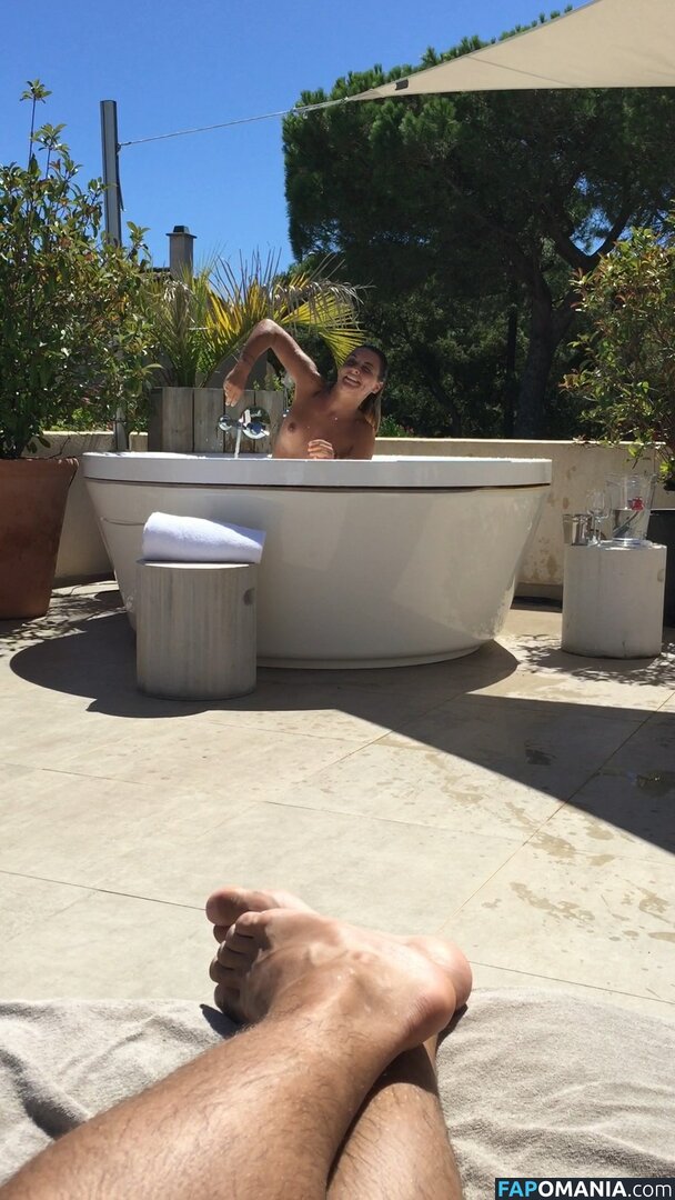 Priscilla Betti Çıplak Sızdırılmış Fotoğraf #27