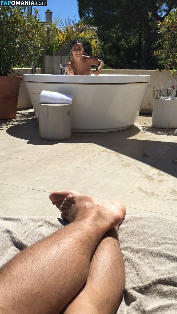 Priscilla Betti Çıplak Sızdırılmış Fotoğraf #30