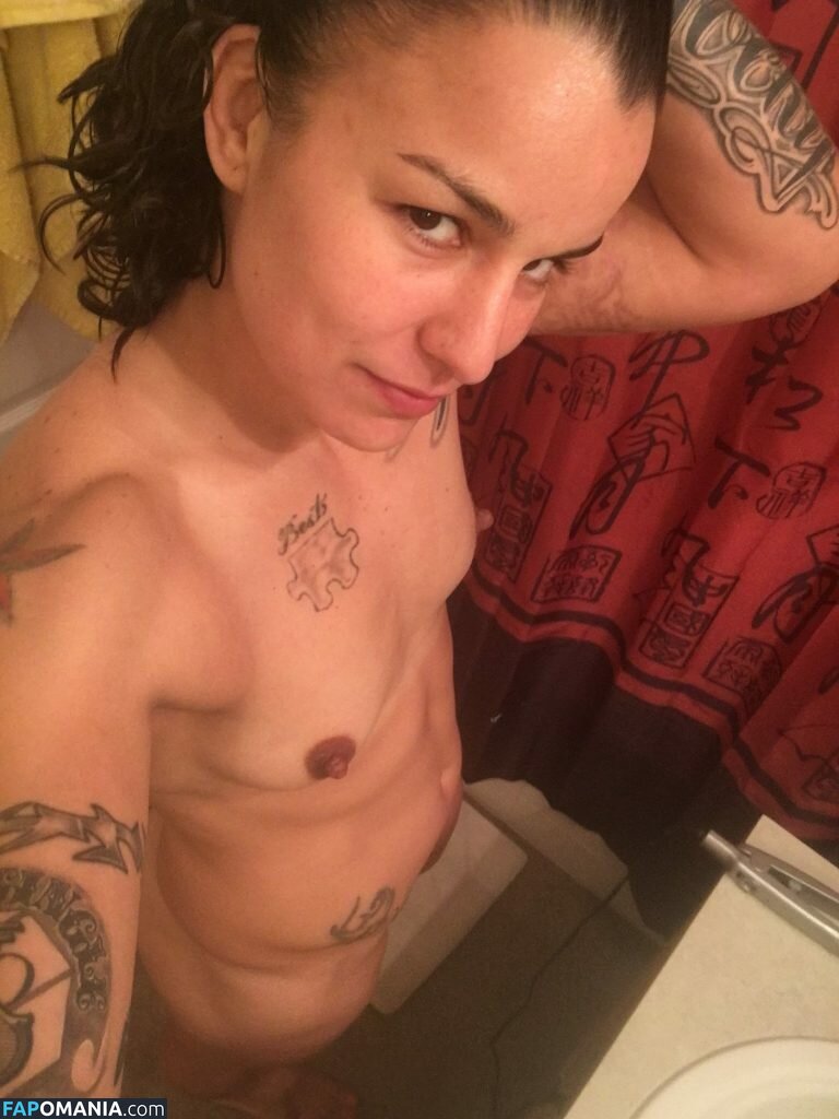 Raquel Pennington Çıplak Sızdırılmış Fotoğraf #8