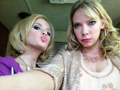 Riki Lindhome