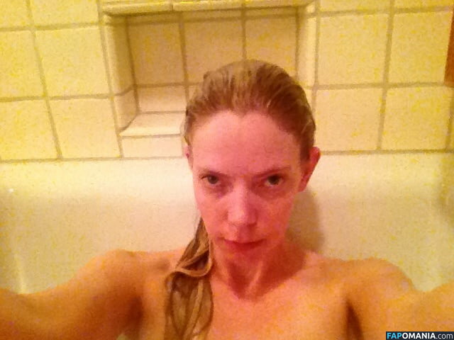 Riki Lindhome Çıplak Sızdırılmış Fotoğraf #28