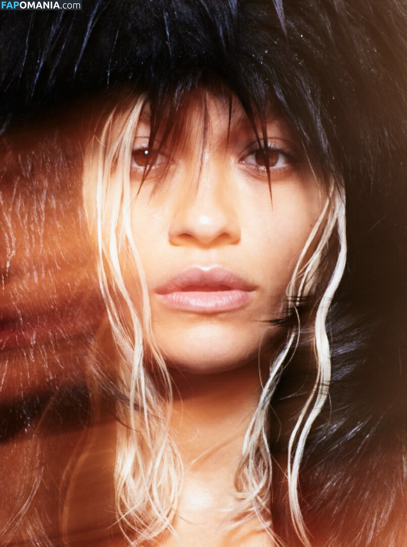 Rita Ora Çıplak Sızdırılmış Fotoğraf #130