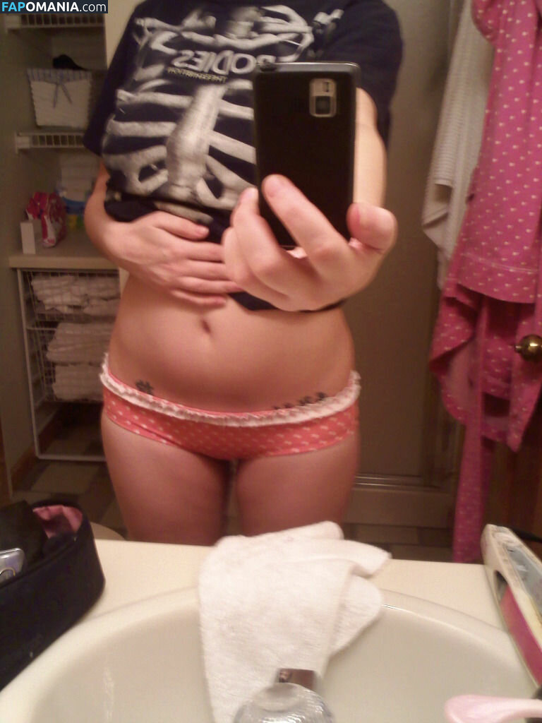 Sally Hager Çıplak Sızdırılmış Fotoğraf #14