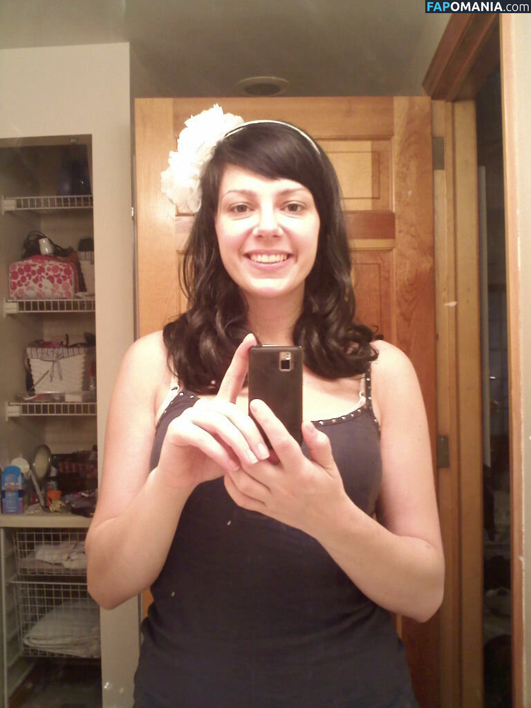 Sally Hager Çıplak Sızdırılmış Fotoğraf #17