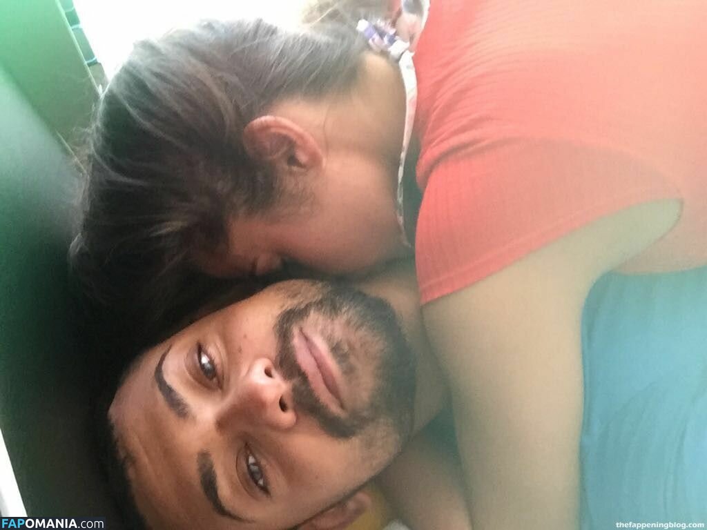 Sarah Lombardi Çıplak Sızdırılmış Fotoğraf #18